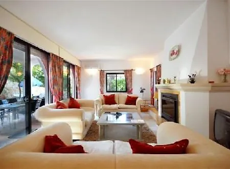 Vale Do Garrao Sleeps 6 Pool Air Con Wifi וילה ואלה דה לובו